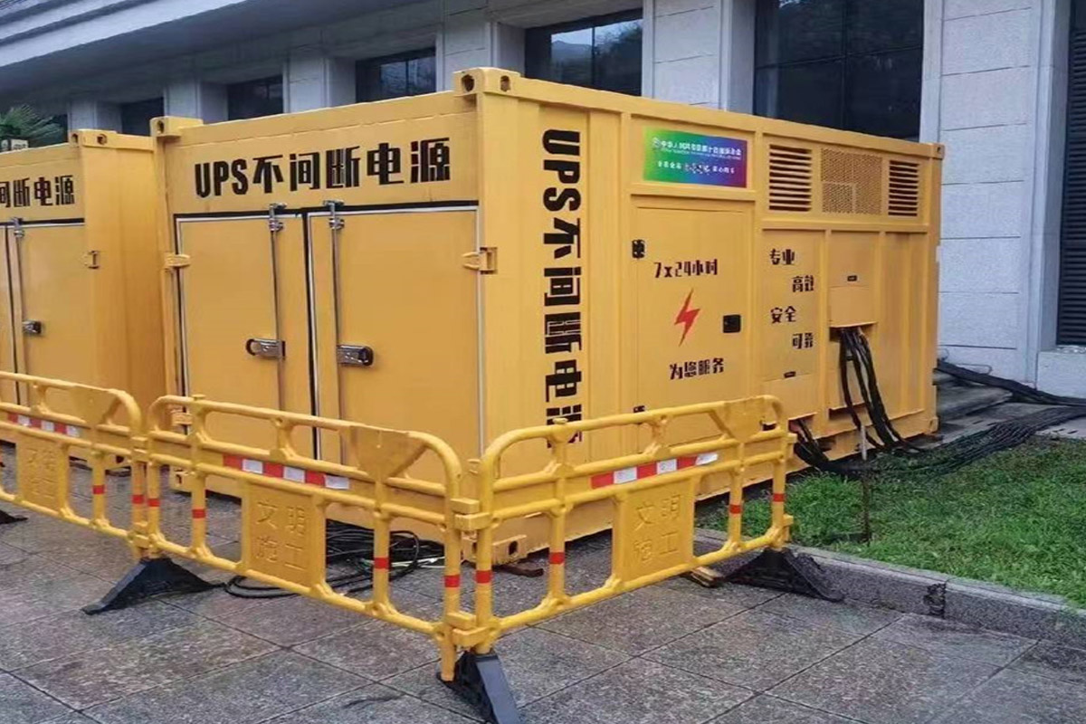 高昌发电机租赁施工现场